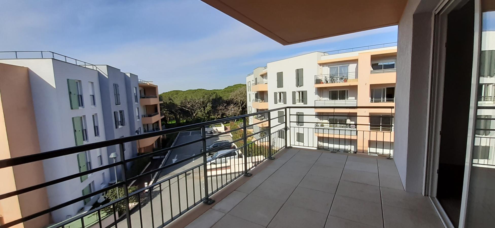 4 pièces - 2ème étage - 88m² - 1 302,10 € - Photo #1