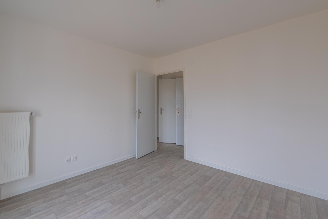 2 pièces - 2ème étage - 42m² - 926,33 € - Photo #4