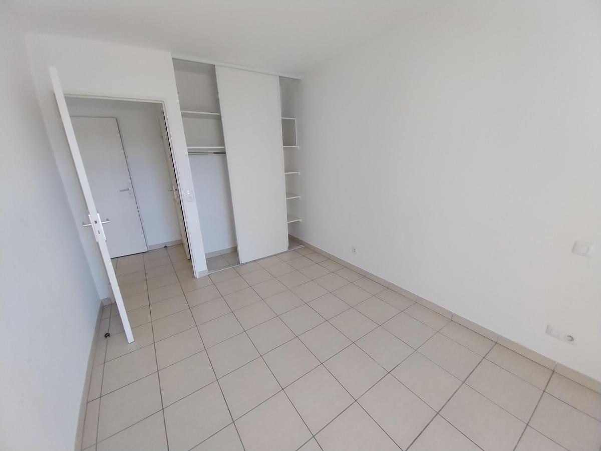3 pièces - 4ème étage - 66m² - 1 116,74 € - Photo #5