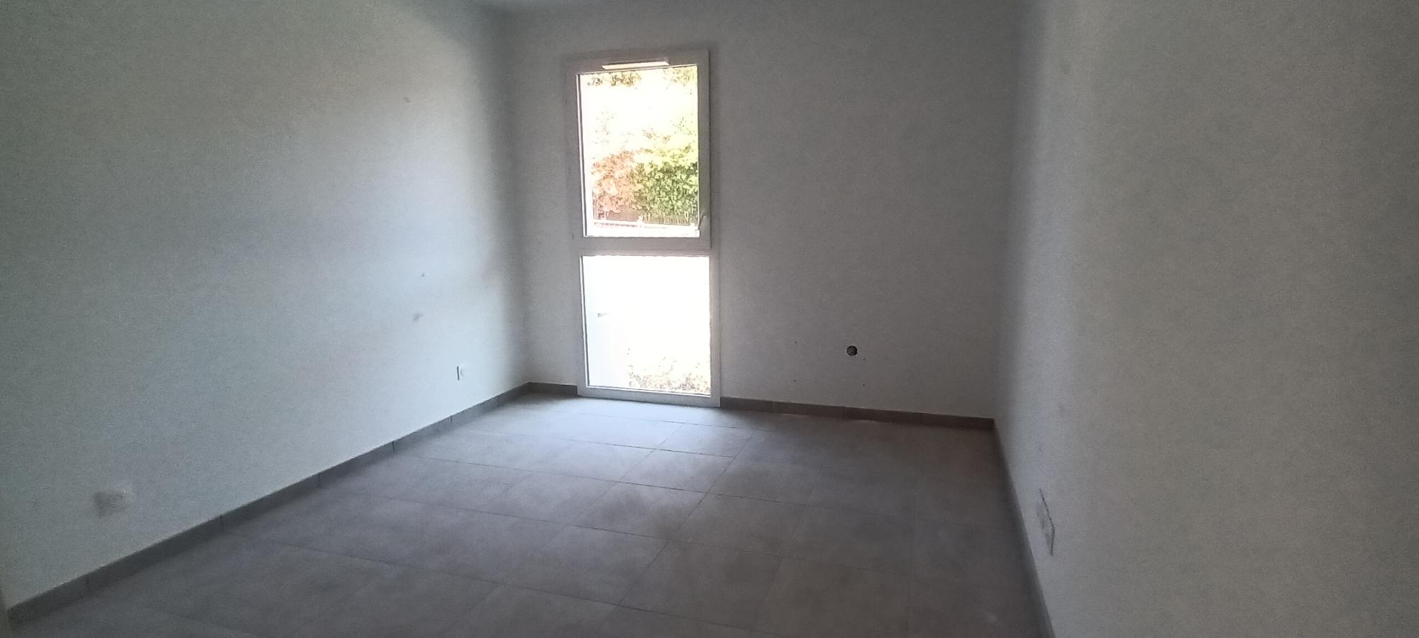 2 pièces - 1er étage - 49m² - 721,60 € - Photo #4