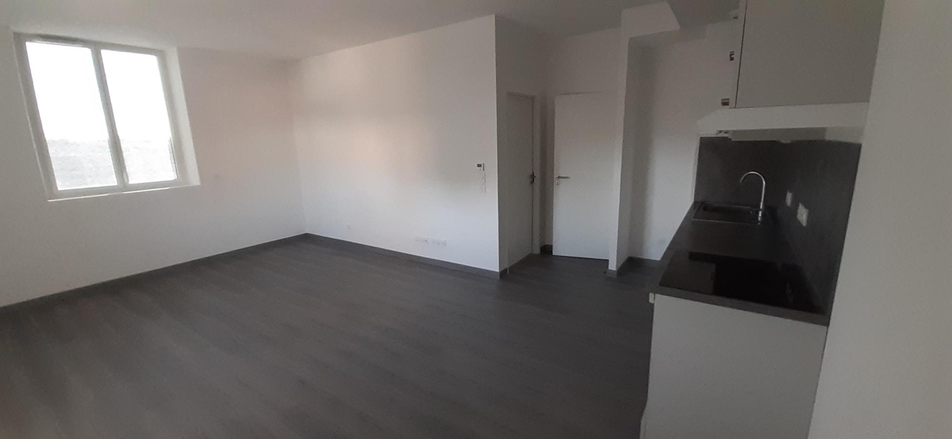 
																																							3 pièces - 
																																						3ème étage - 63m² - 864,55 € - Photo #3