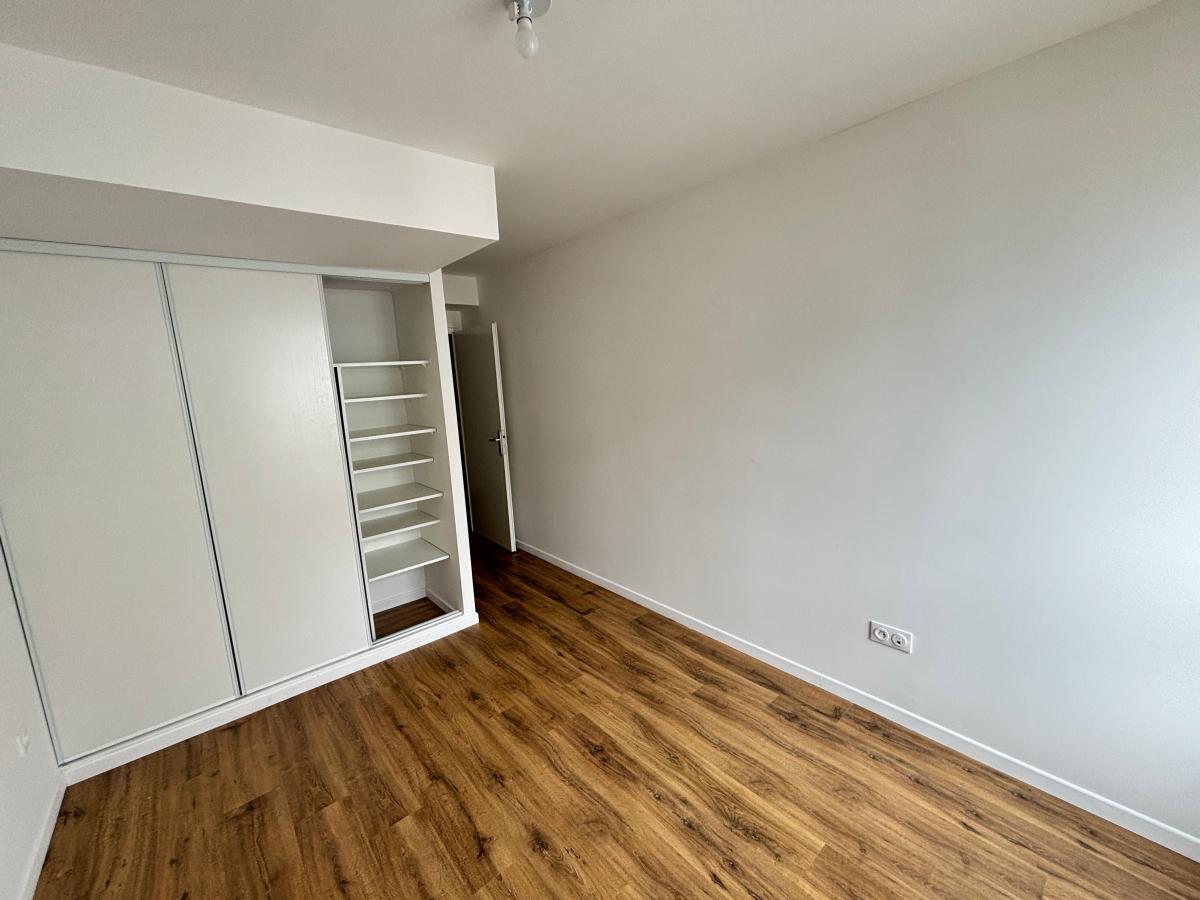 4 pièces - 5ème étage - 82m² - 1 797,58 € - Photo #6