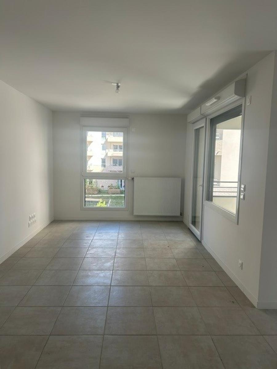 
																																							3 pièces - 
																																						4ème étage - 66m² - 879,67 € - Photo #3