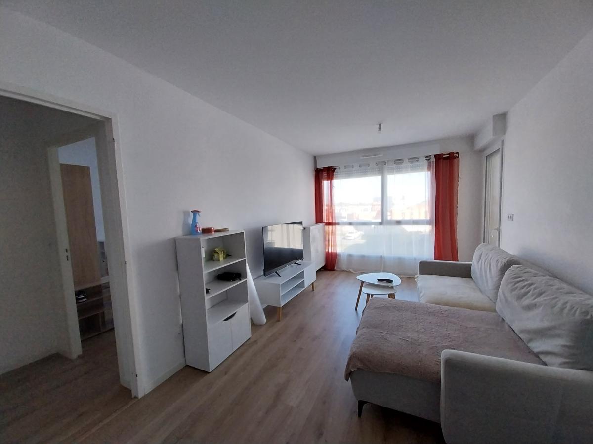 
																																							2 pièces - 
																																						4ème étage - 39m² - 547,80 € - Photo #2