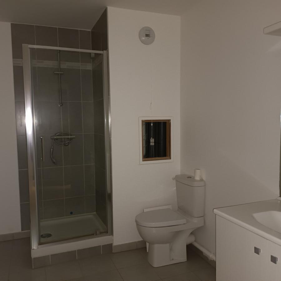2 pièces - 2ème étage - 46m² photo 2