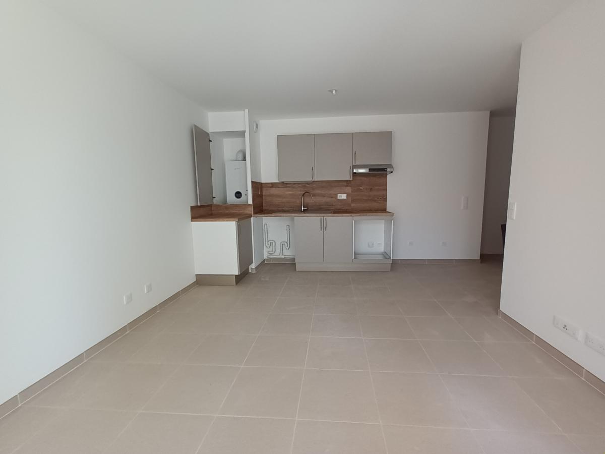 
																																							2 pièces - 
																																						1er étage - 38m² - 697,56 € - Photo #1