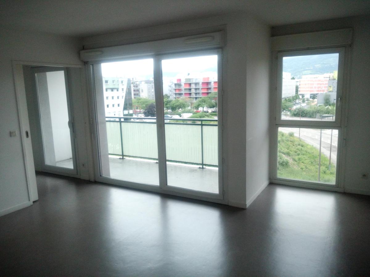 
																			4 pièces - 
																		2ème étage - 82m² - 861,96 € - Photo #1