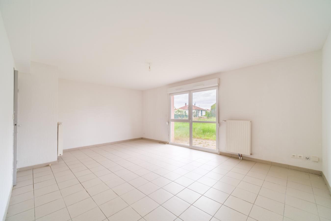 
																			5 pièces - 
																		RDC - 107m² - 146 455 € - Photo #1