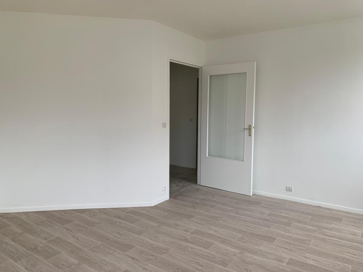 
																																							3 pièces - 
																																						1er étage - 66m² - 330 000 € - Photo #4
