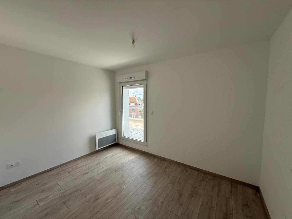 4 pièces - 3ème étage - 85m² - 1 031,28 € - Photo #4