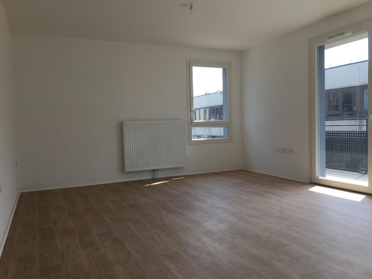 4 pièces - RDC - 87m² - 936,11 € - Photo #2