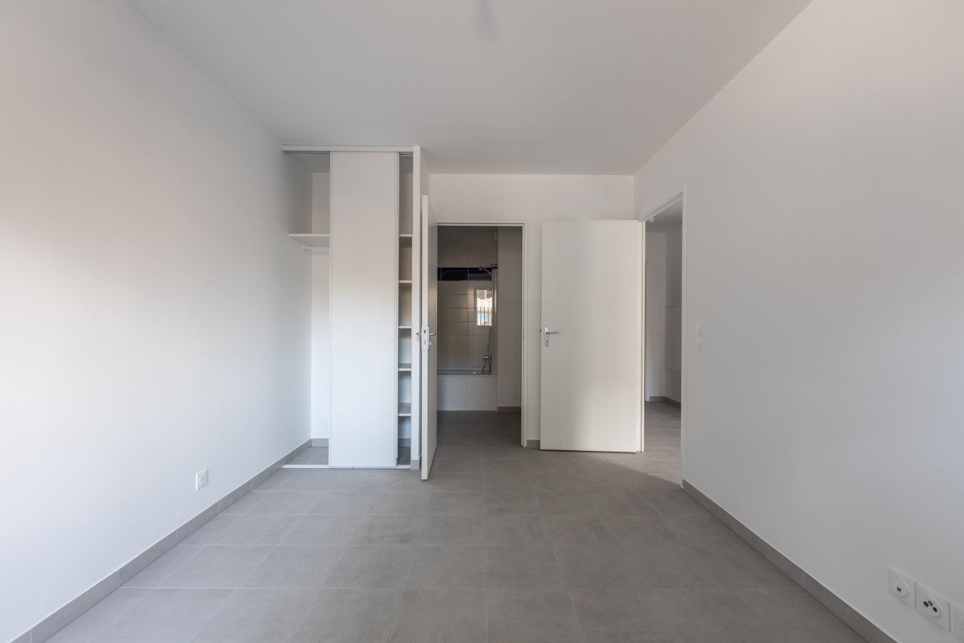 
																																							2 pièces - 
																																						3ème étage - 44m² - 800,39 € - Photo #3