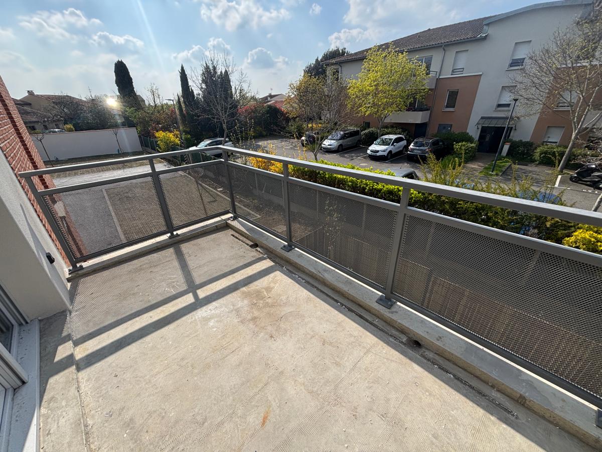 
																																							2 pièces - 
																																						1er étage - 43m² - 530,66 € - Photo #1