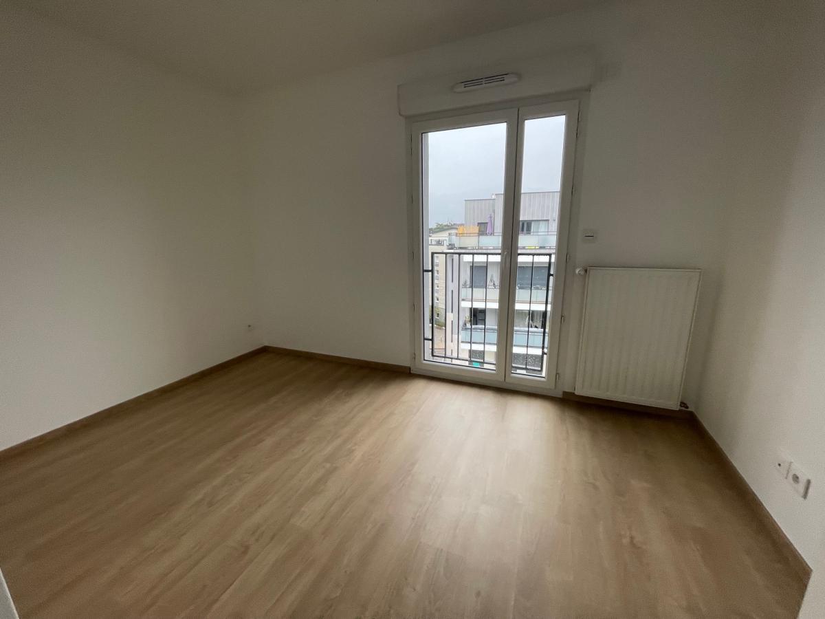 3 pièces - 6ème étage - 68m² - 1 276,39 € - Photo #7