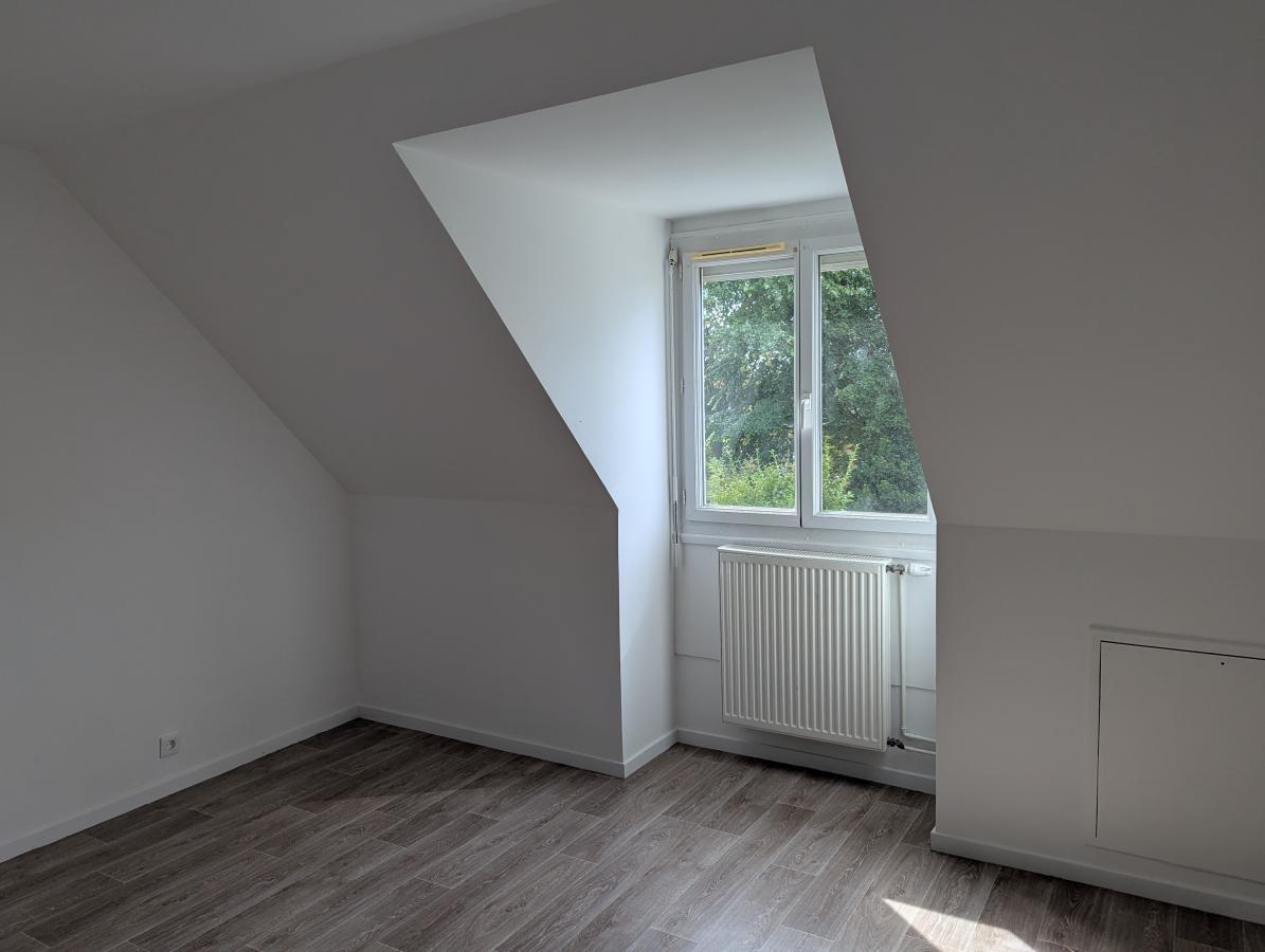 
																																							5 pièces - 
																																						RDC - 98m² - 225 000 € - Photo #4
