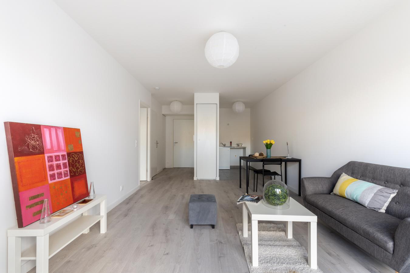 
																																							3 pièces - 
																																						2ème étage - 62m² - 1 015,78 € - Photo #2