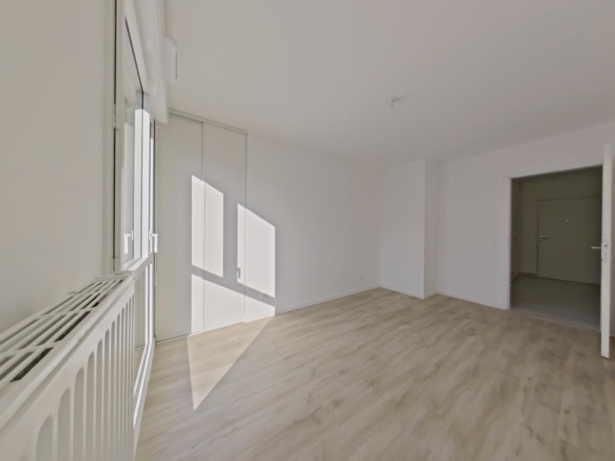 
																																							3 pièces - 
																																						1er étage - 65m² - 869,59 € - Photo #7