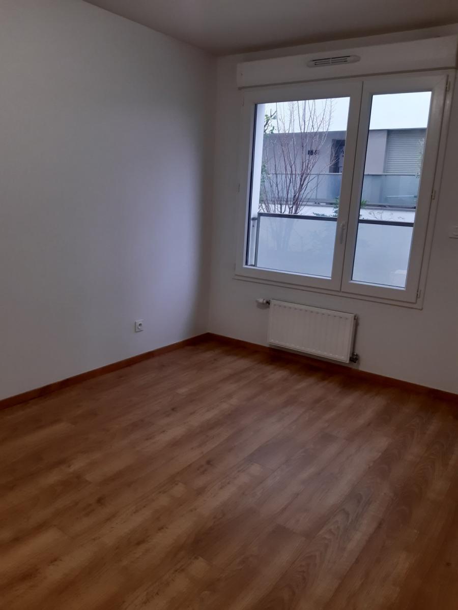 3 pièces - 1er étage - 67m² - 977,12 € - Photo #3