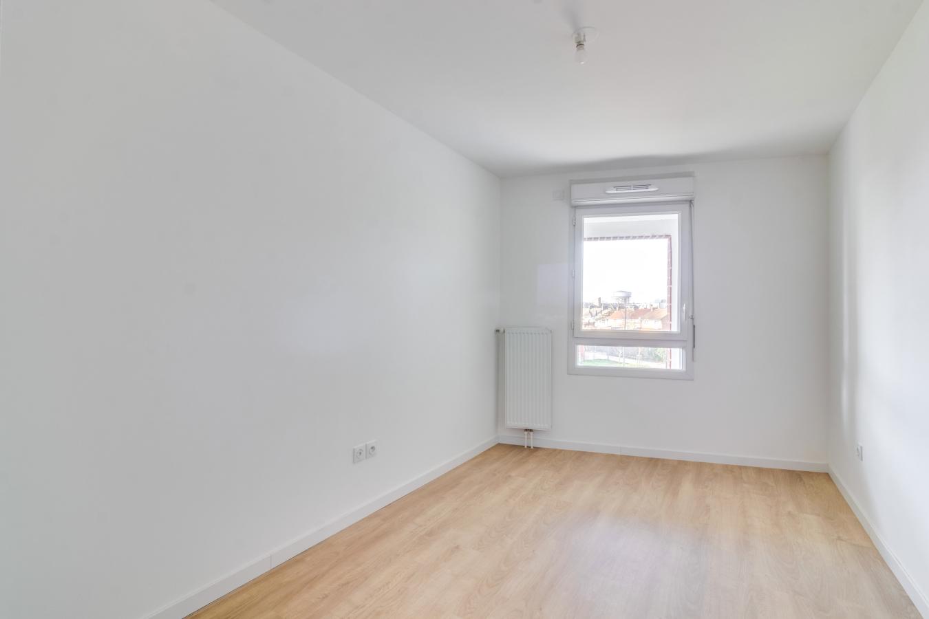 
																			3 pièces - 
																		2ème étage - 68m² - 1 078,31 € - Photo #3