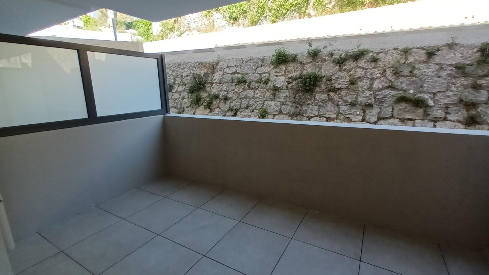 
																																							1 pièce - 
																																						RDC - 29m² - 532,04 € - Photo #1
