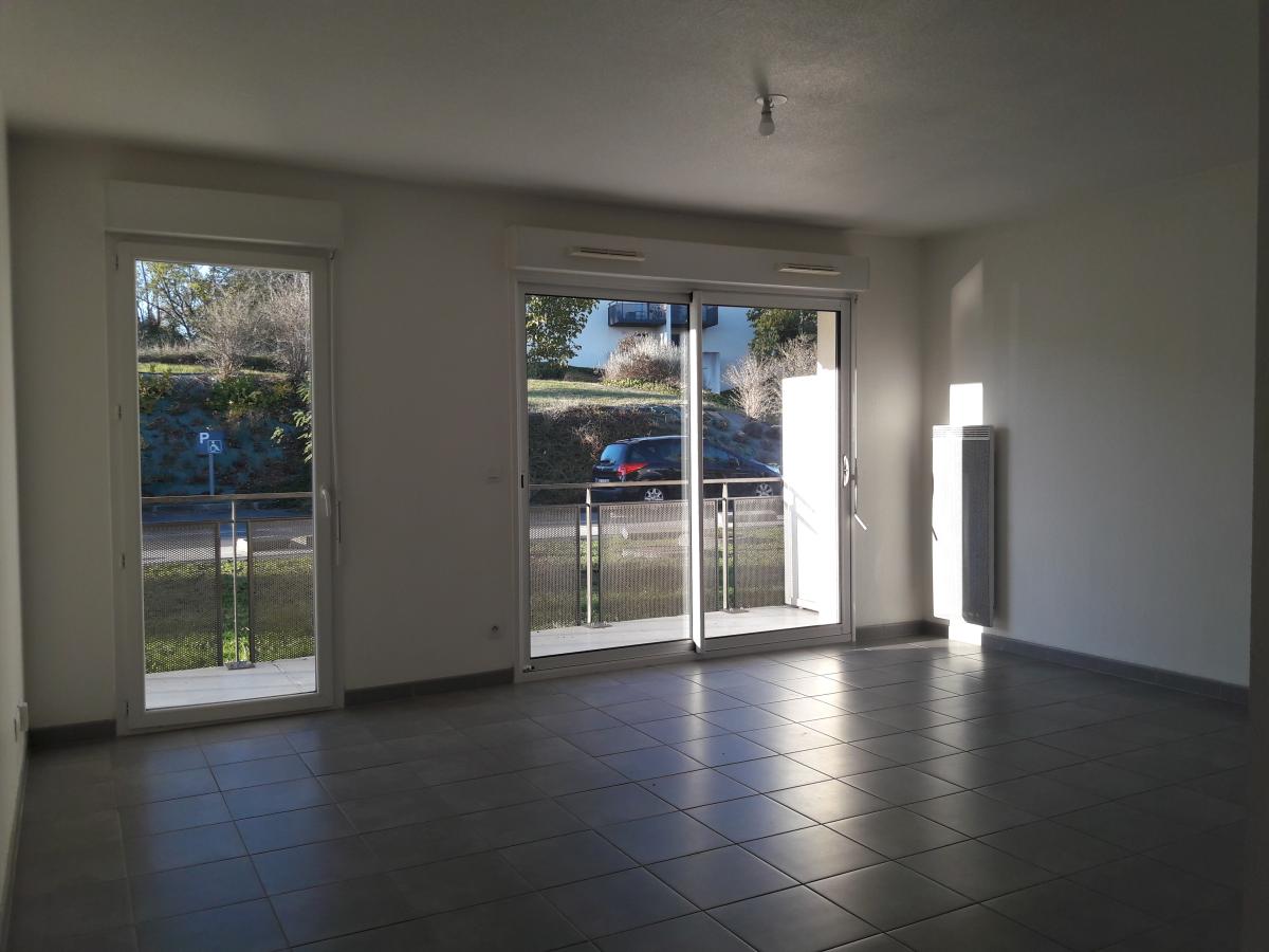 
																																							3 pièces - 
																																						4ème étage - 63m² - 734,37 € - Photo #2