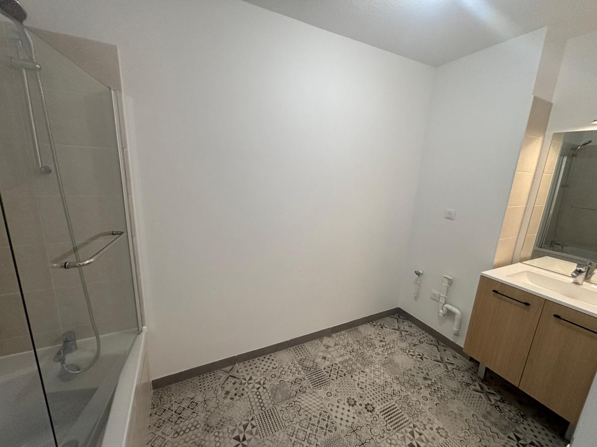 
																			3 pièces - 
																		1er étage - 64m² - 769,05 € - Photo #6