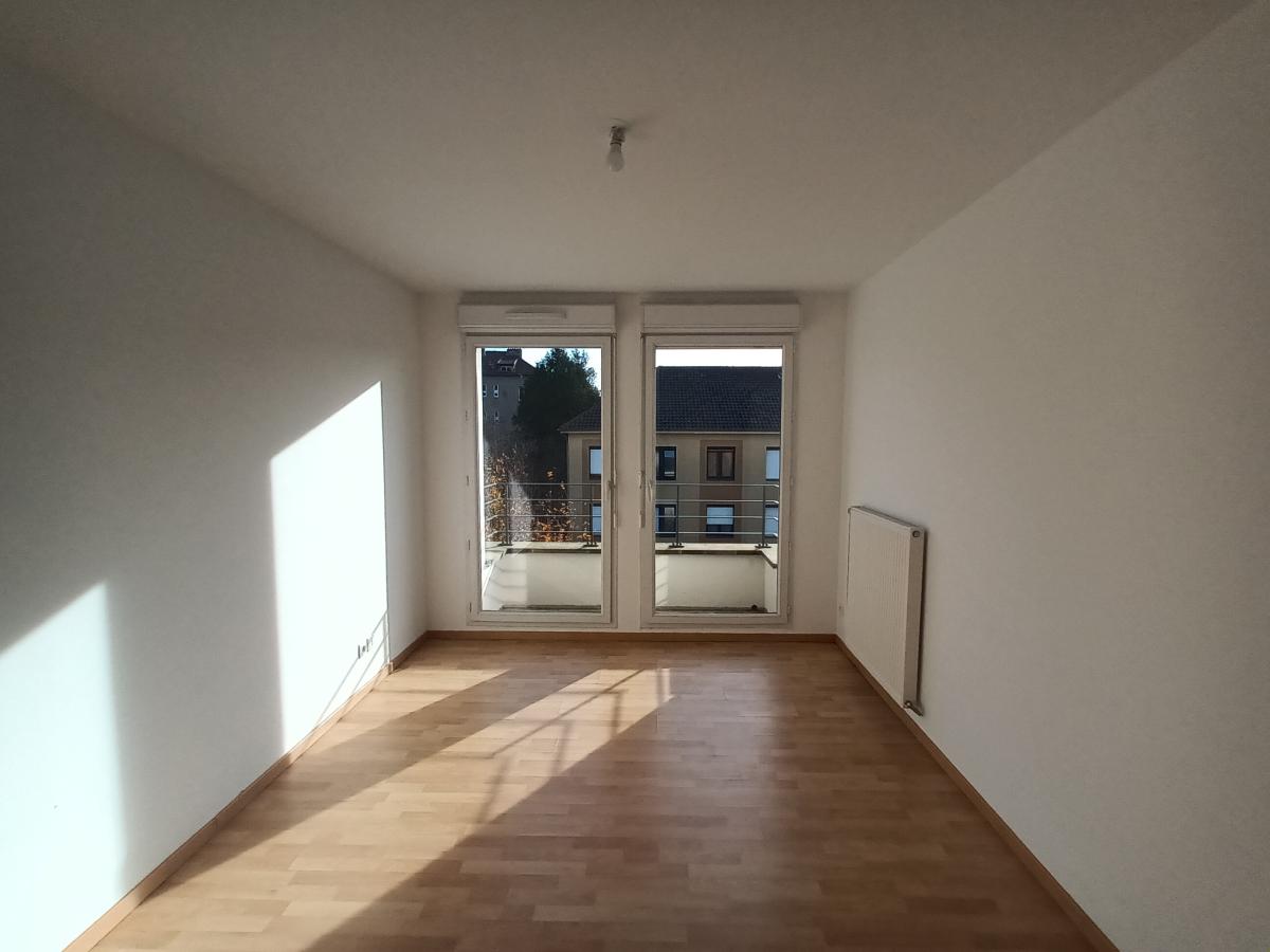 
																																							5 pièces - 
																																						1er étage - 107m² - 1 094,17 € - Photo #5