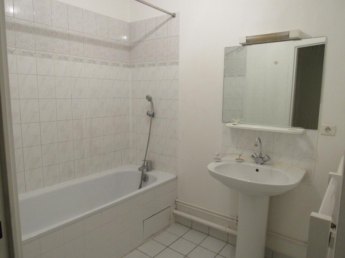 
																																							6 pièces - 
																																						RDC - 113m² - 1 930,58 € - Photo #5