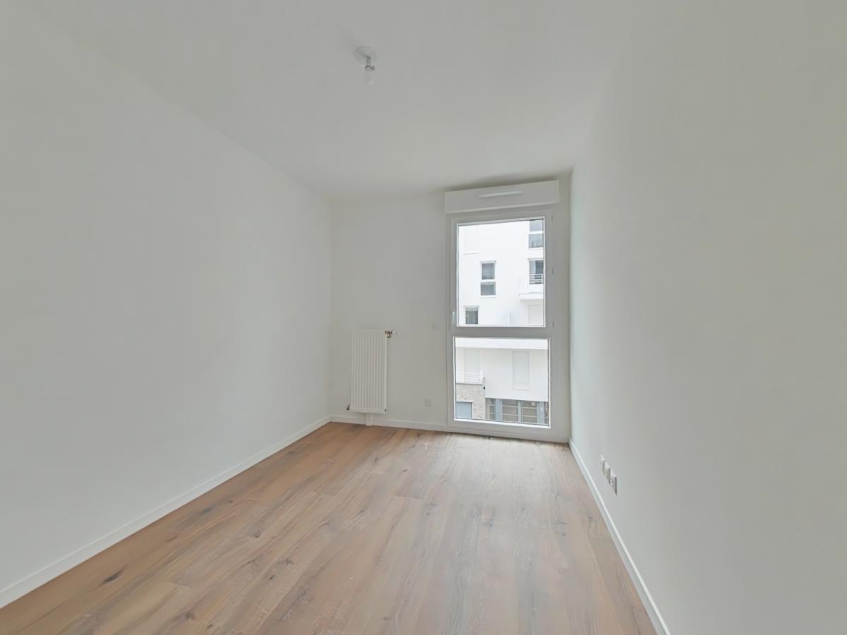 
																																							3 pièces - 
																																						5ème étage - 65m² - 1 142,87 € - Photo #4