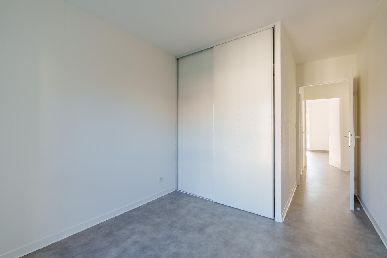 
																																							4 pièces - 
																																						RDC - 86m² - 959,75 € - Photo #3