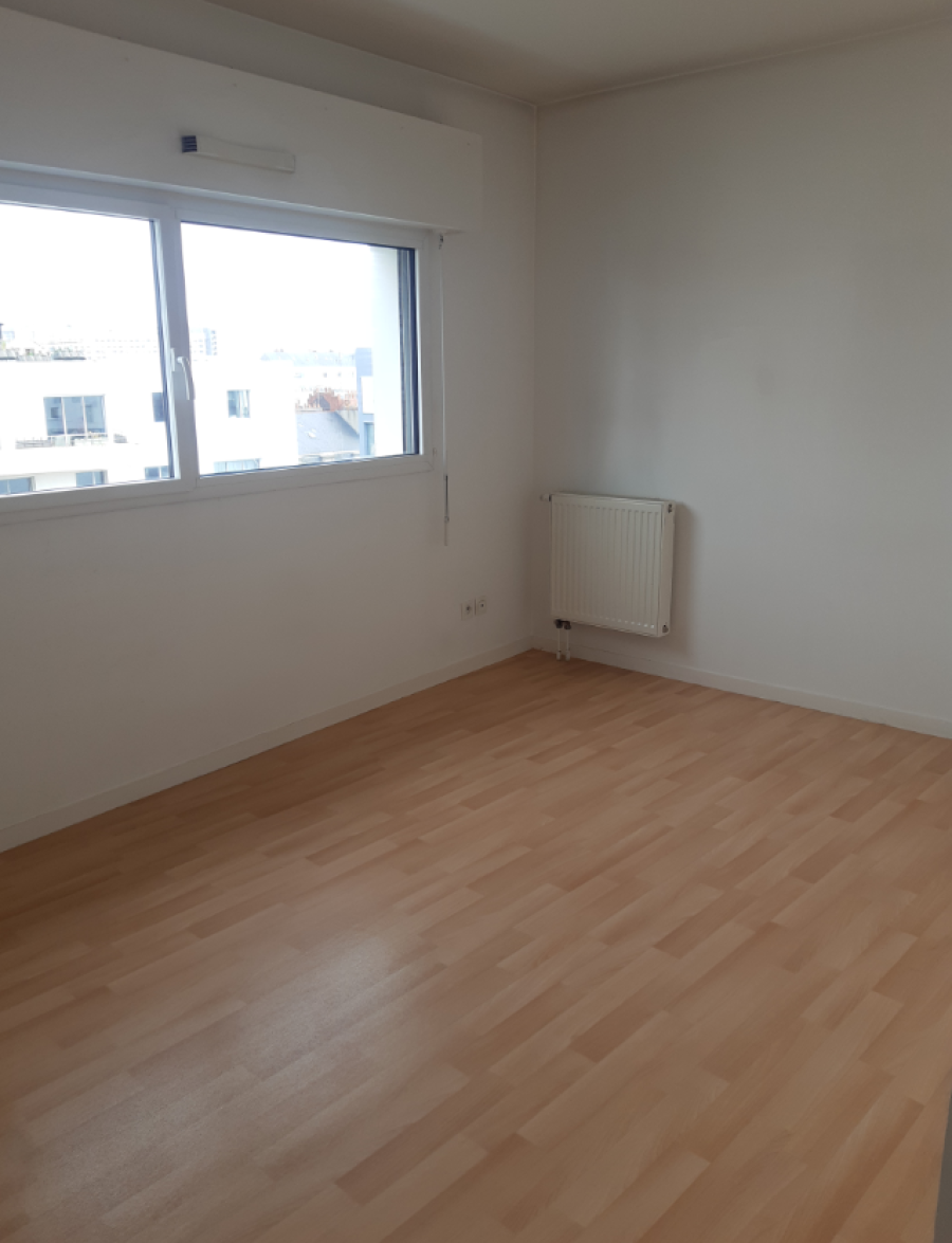 
																			3 pièces – 
																		9ème étage – 69m² - 988,31 € - Photo #4