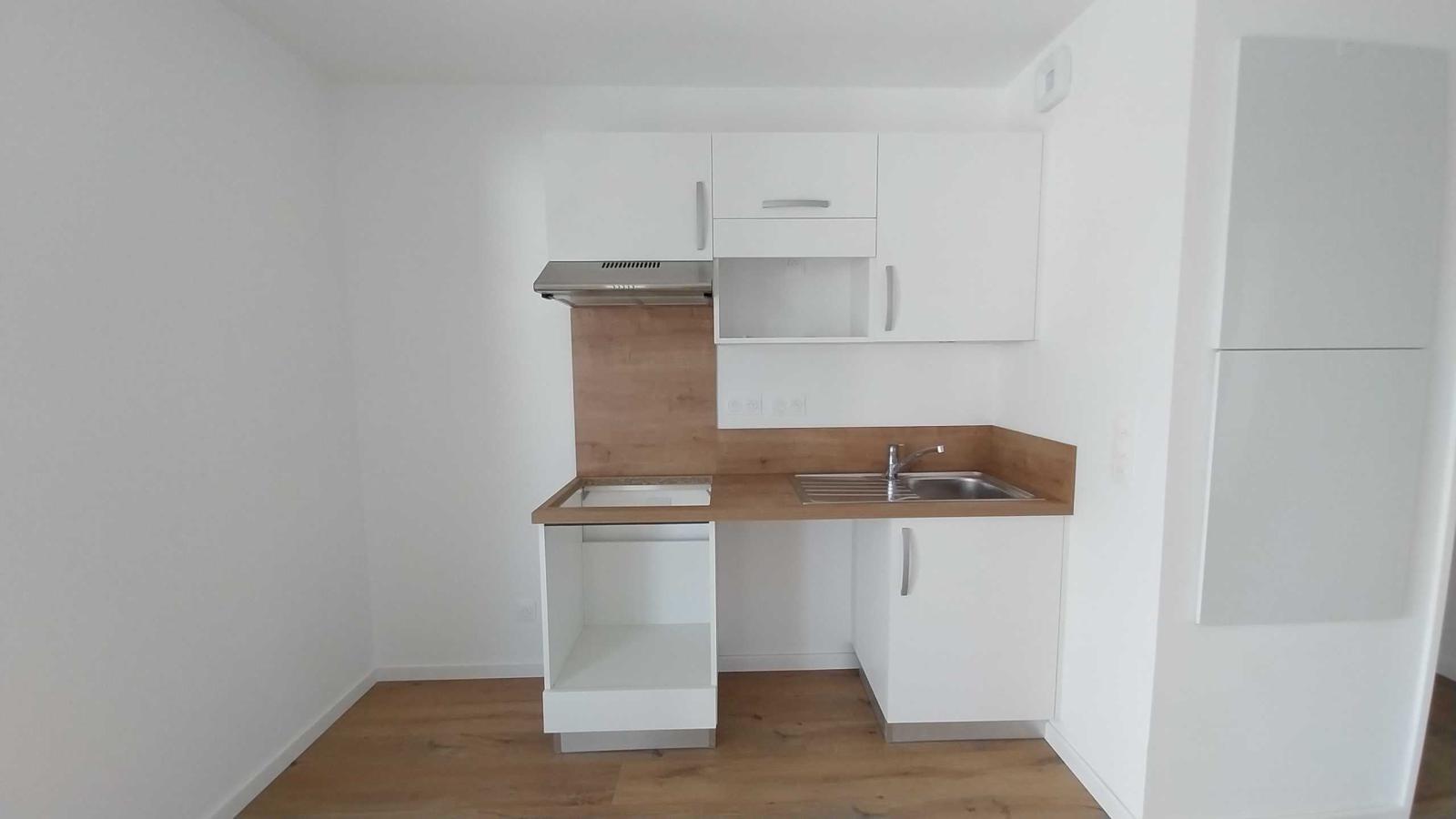 
																																							3 pièces - 
																																						3ème étage - 60m² - 831,47 € - Photo #1