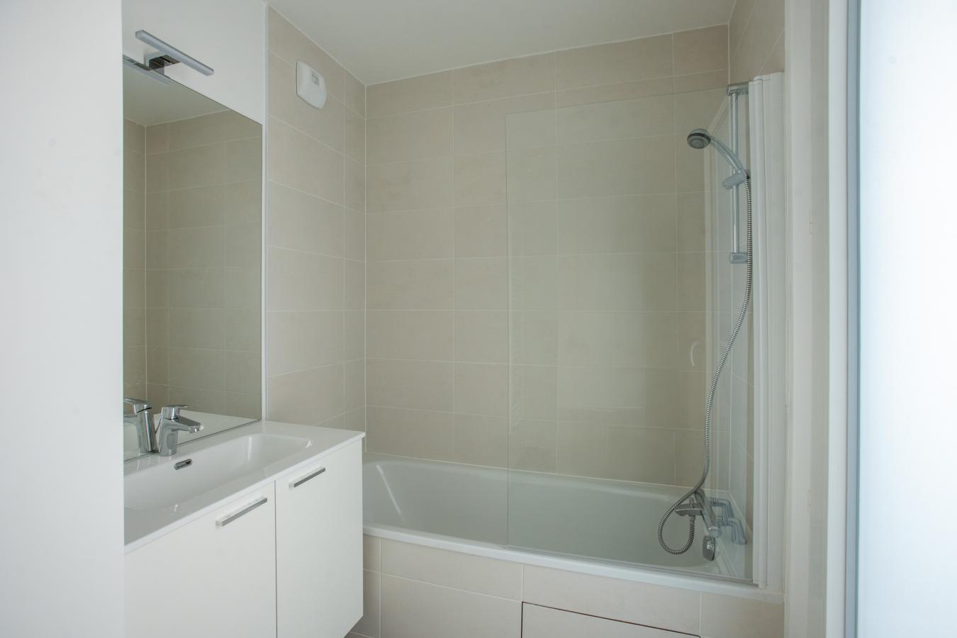 4 pièces - 6ème étage - 95m² - 1 999,24 € - Photo #5
