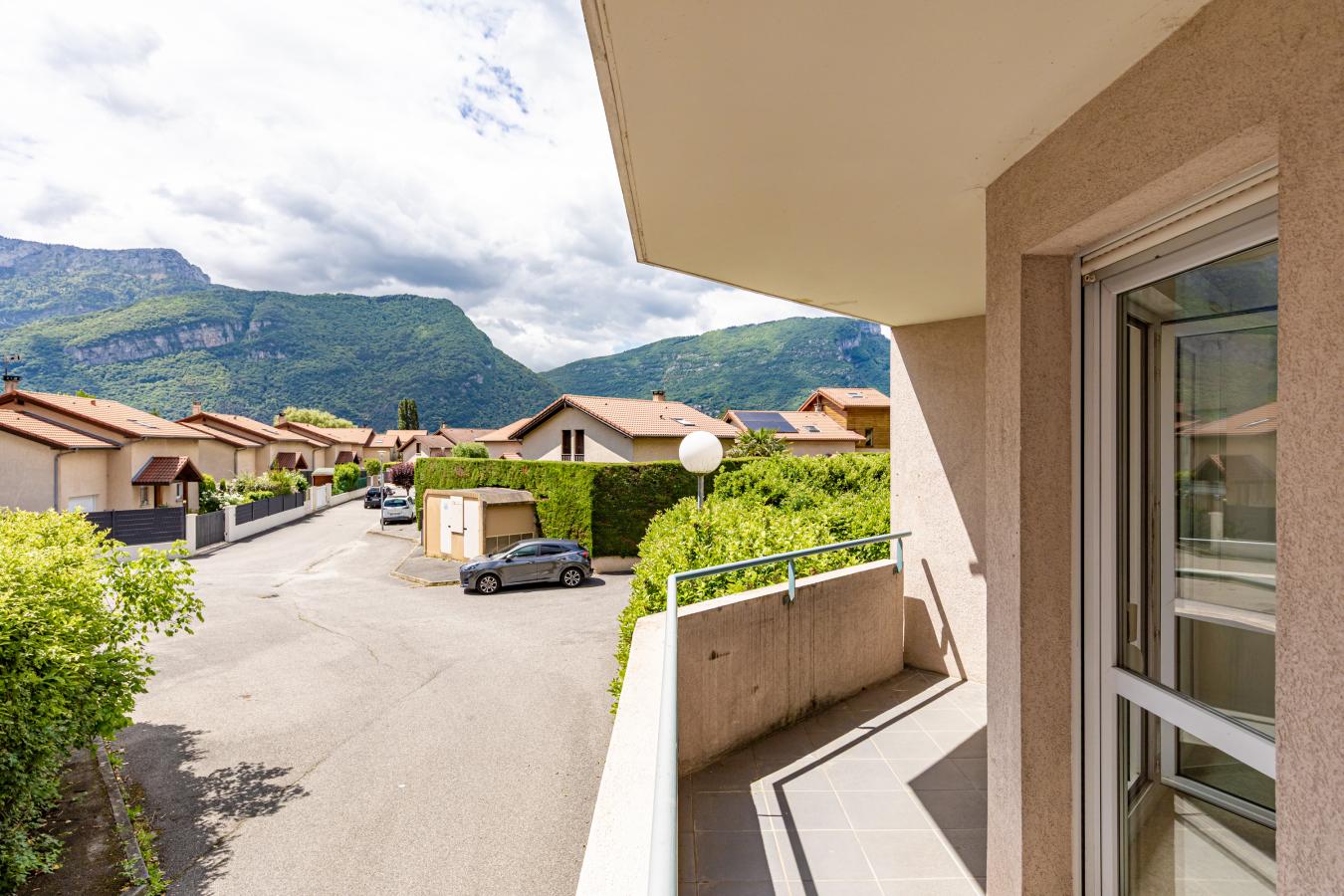 4 pièces - 1er étage - 78m² - 184 000 € - Photo #2