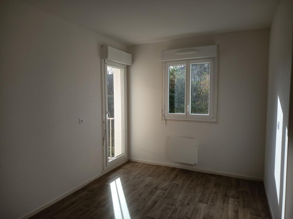 
																																							1 pièce - 
																																						3ème étage - 36m² - 337,29 € - Photo #5