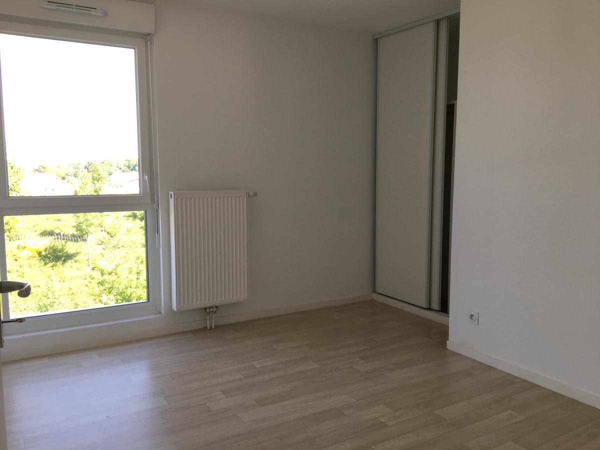 
																			3 pièces – 
																		4ème étage – 67m² - 820,71 € - Photo #4