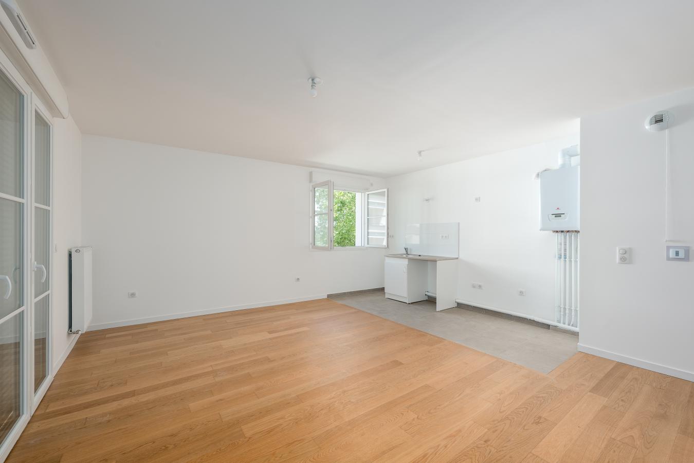 
																																							3 pièces - 
																																						1er étage - 69m² - 380 000 € - Photo #2