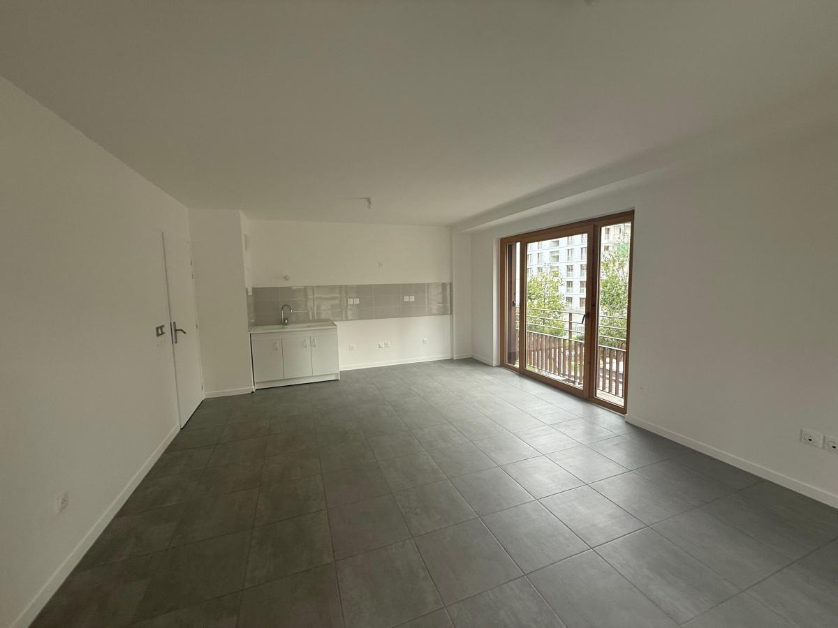 
																			2 pièces - 
																		3ème étage - 52m² - 1 158,60 € - Photo #0