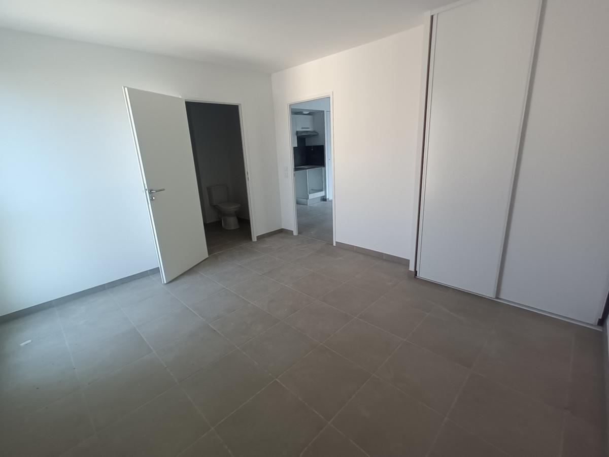 
																			2 pièces - 
																		3ème étage - 46m² - 922,85 € - Photo #3