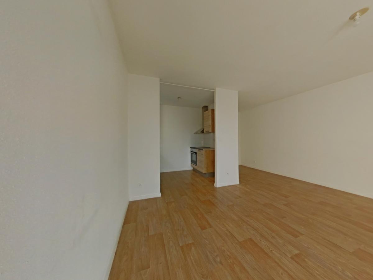 3 pièces - 2ème étage - 60m² - 730,93 € - Photo #1