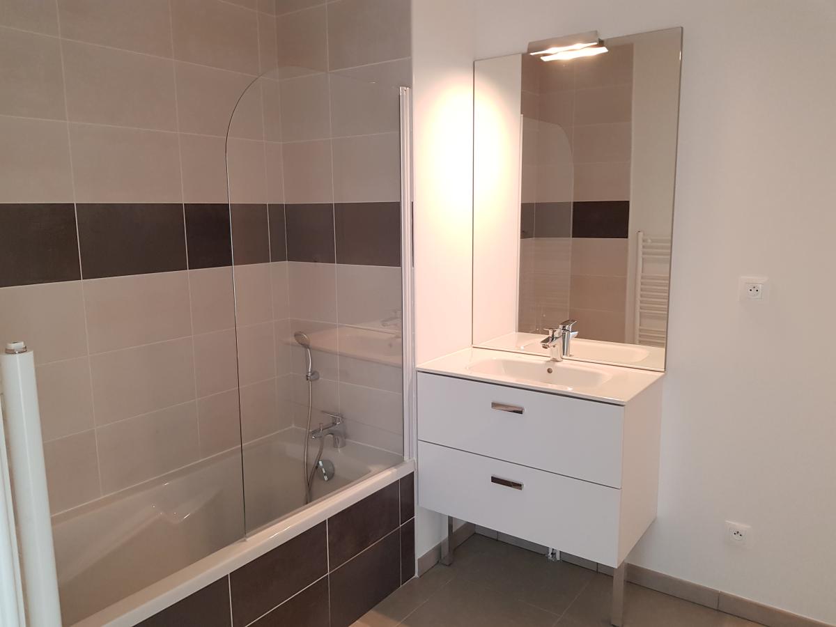 
																																							4 pièces - 
																																						2ème étage - 86m² - 1 283,24 € - Photo #3