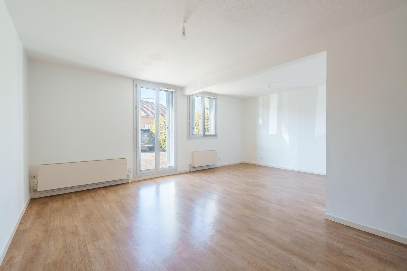 
																			3 pièces - 
																		RDC - 62m² - 539,30 € - Photo #1