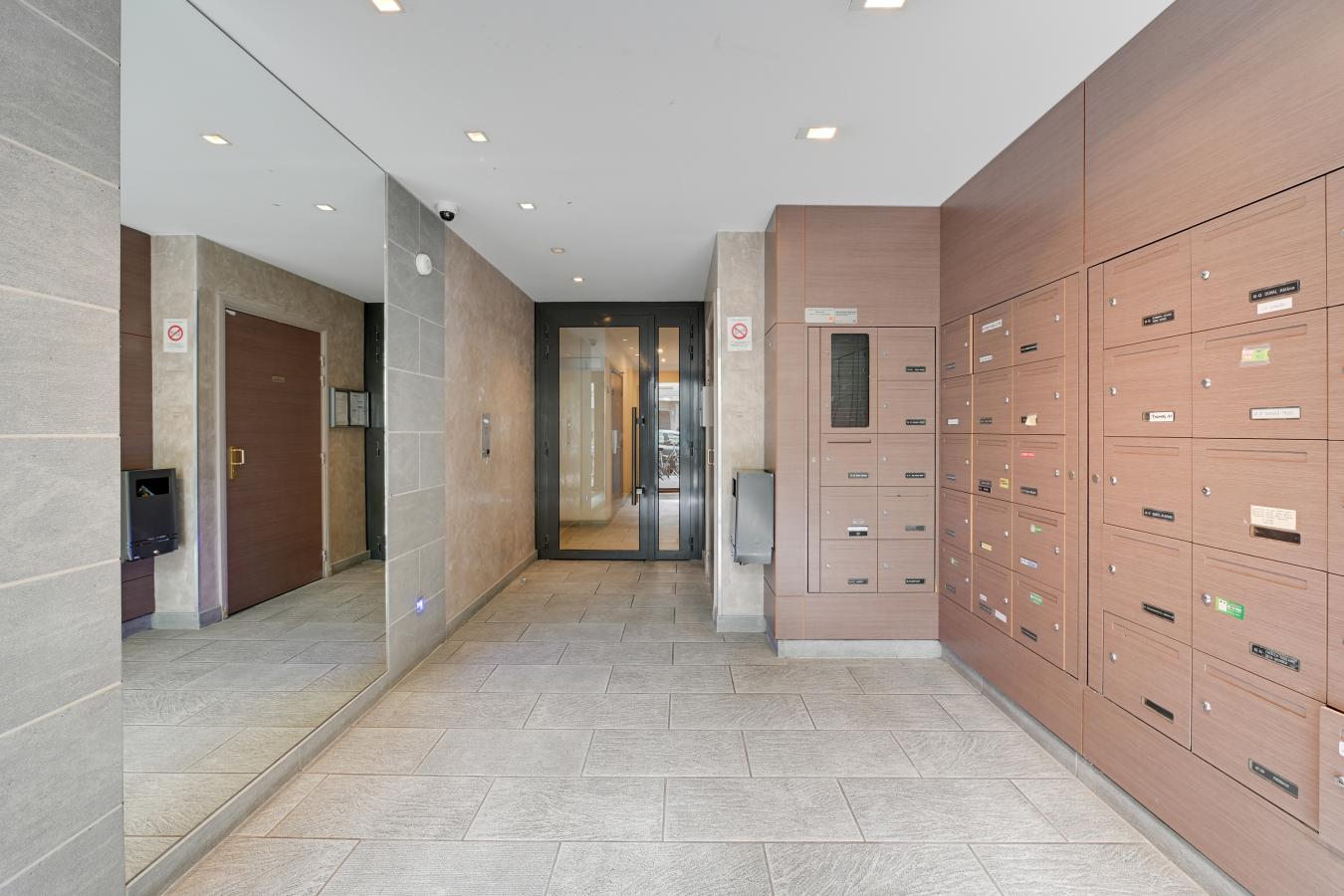 
																																							3 pièces - 
																																						RDC - 63m² - 315 000 € - Photo #6