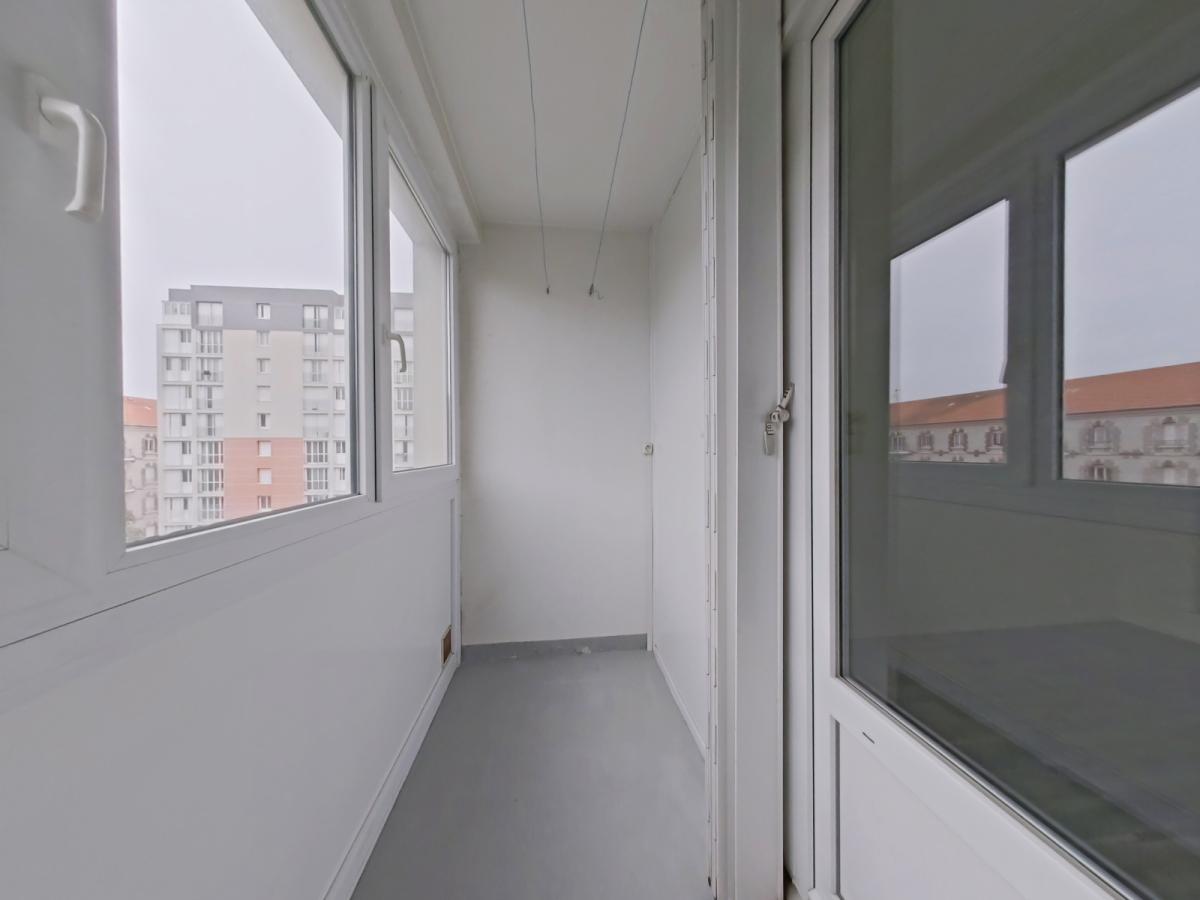 2 pièces - 3ème étage - 53m² - 663,32 € - Photo #2