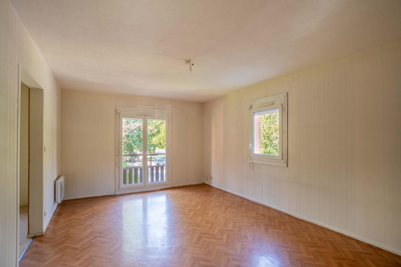 
																																							3 pièces - 
																																						1er étage - 67m² - 120 000 € - Photo #3