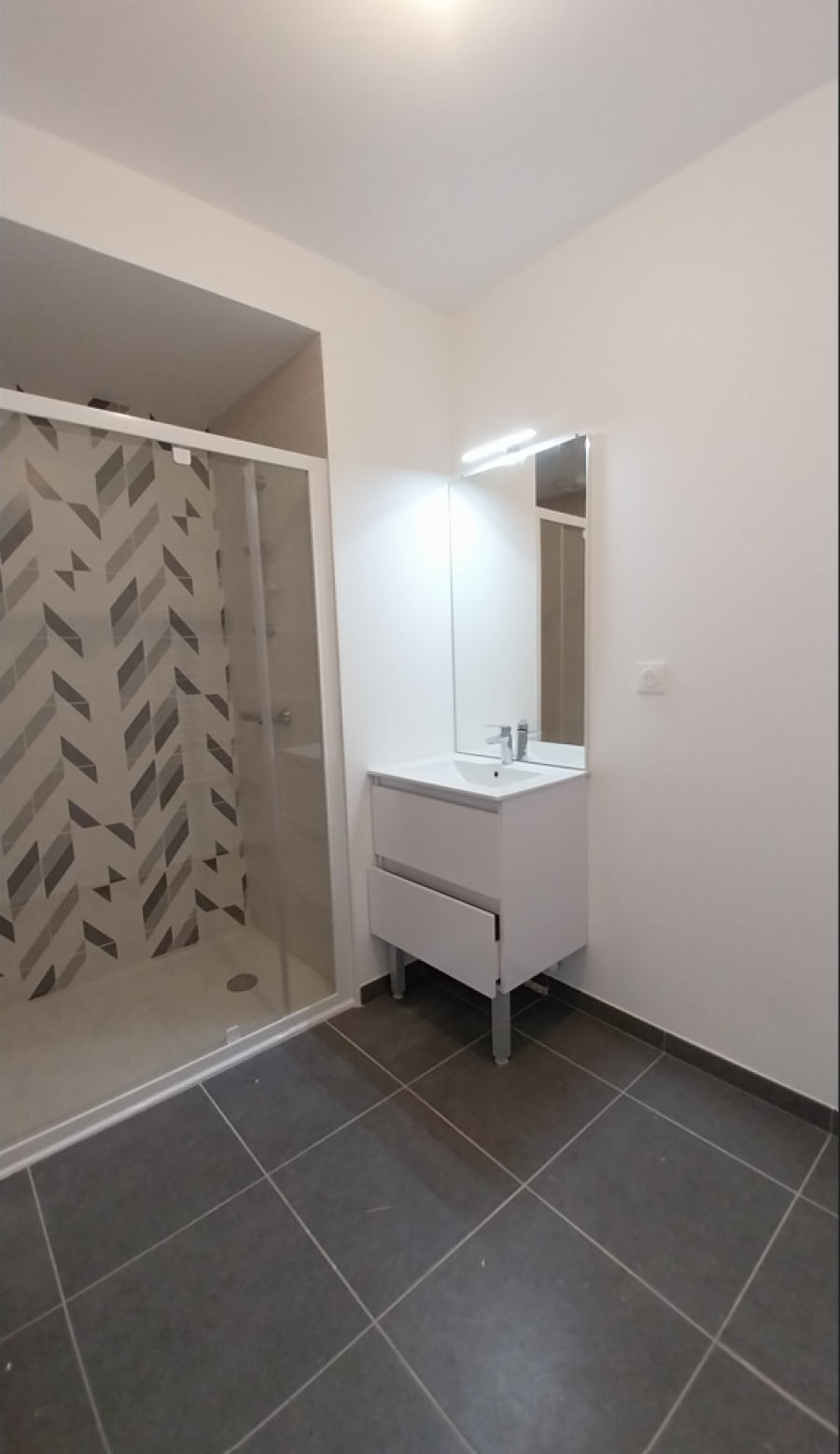 
																																							2 pièces - 
																																						RDC - 44m² - 605,58 € - Photo #3