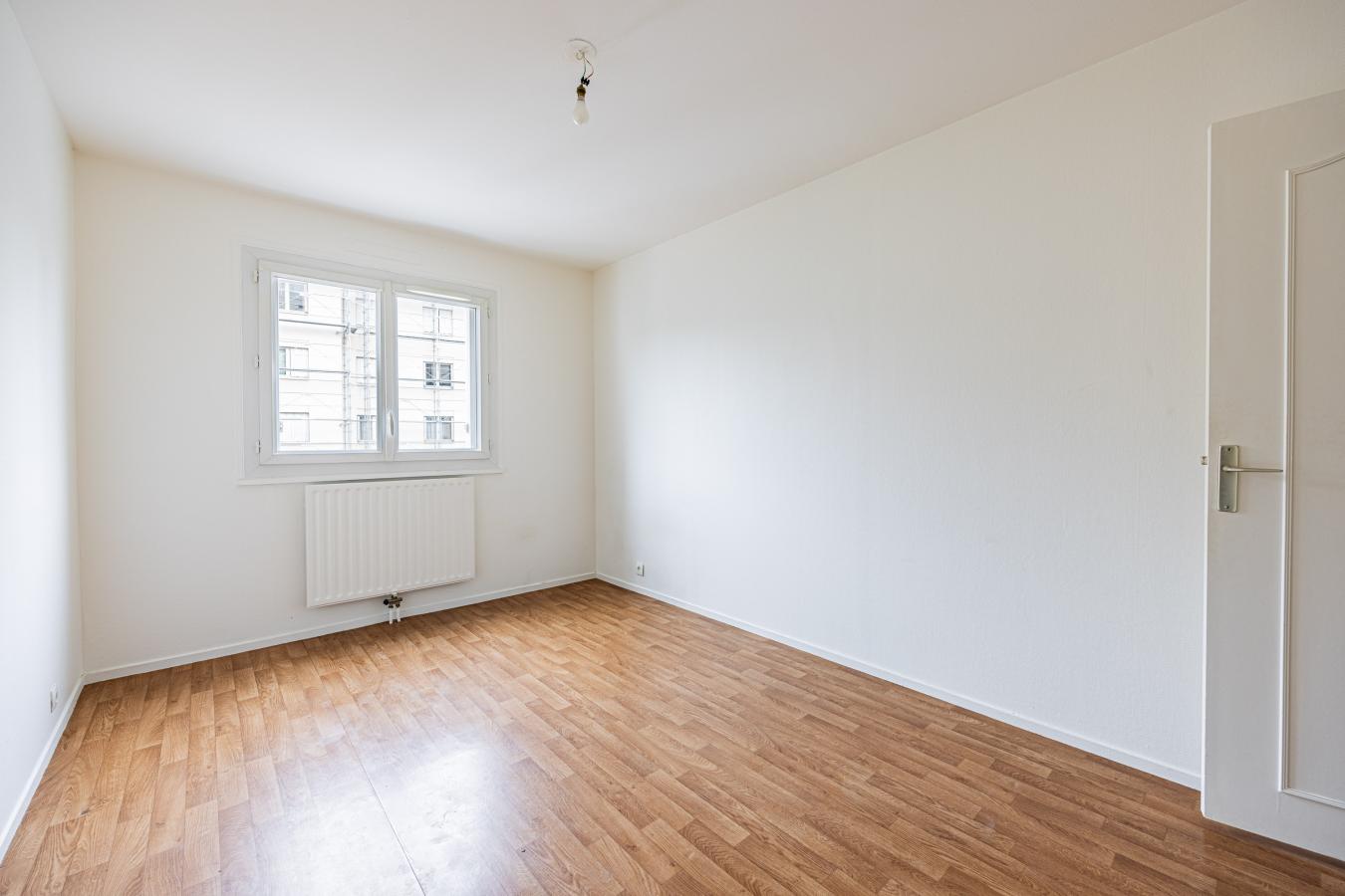 
																																							5 pièces - 
																																						5ème étage - 105m² - 2 412,36 € - Photo #3
