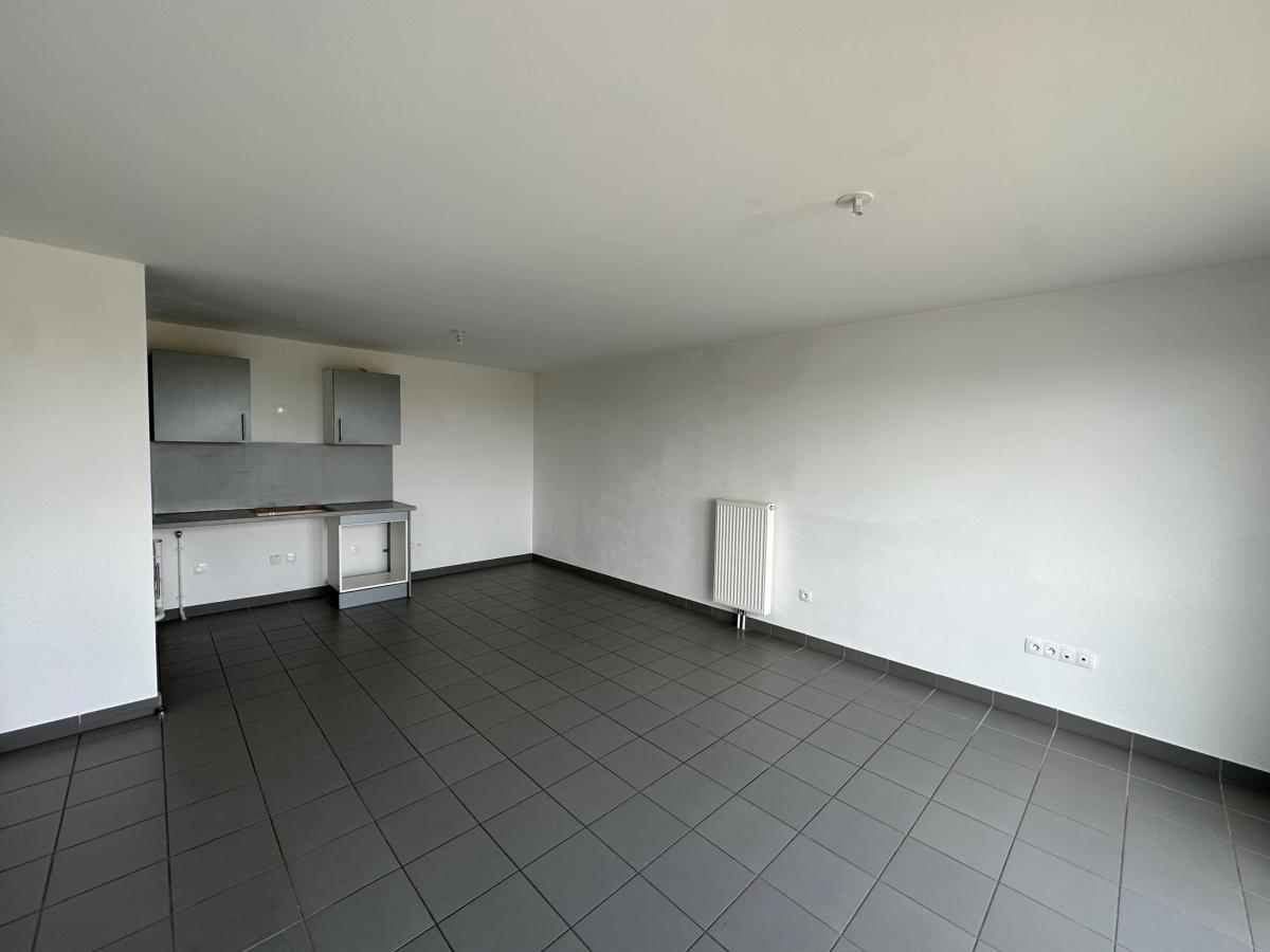 
																																							3 pièces - 
																																						2ème étage - 64m² - 862,84 € - Photo #1