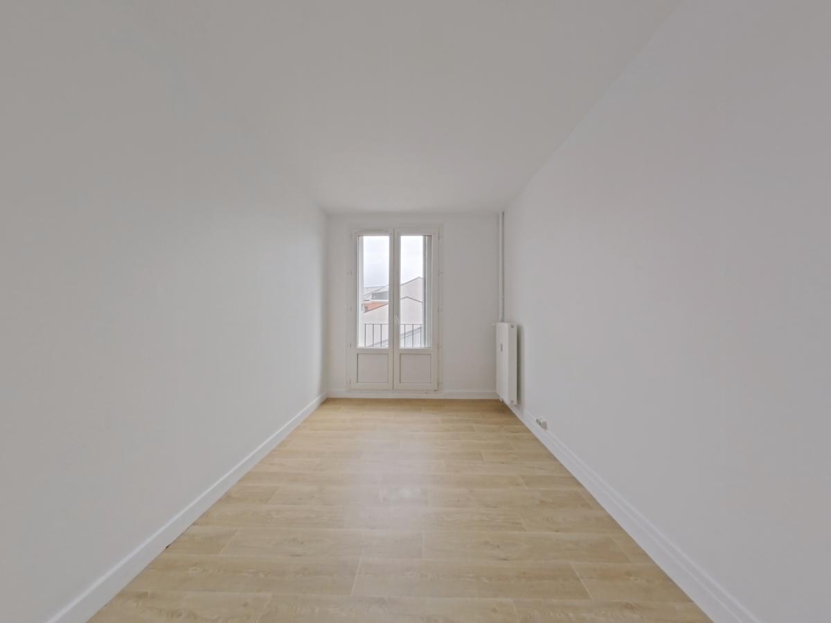 4 pièces - 3ème étage - 74m² - 861,91 € - Photo #5