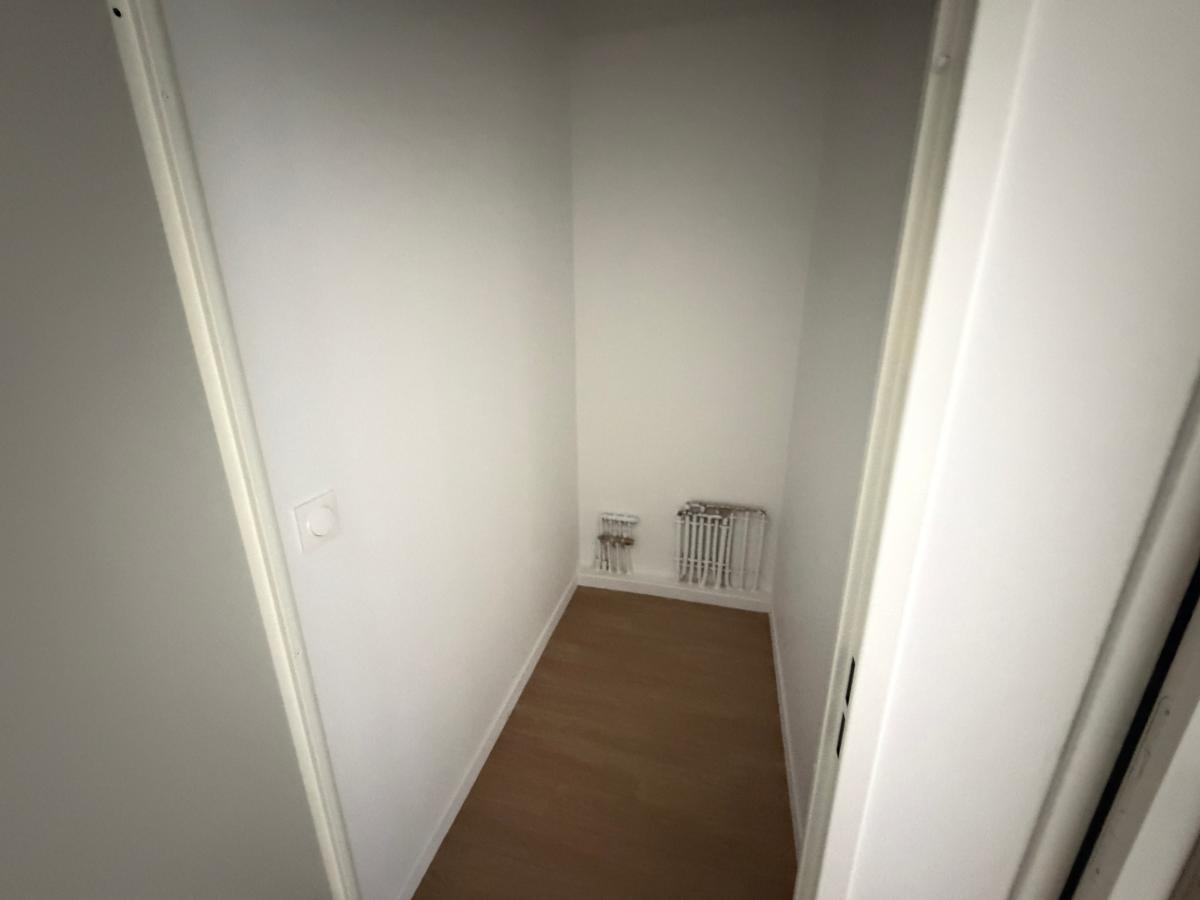 3 pièces - 2ème étage - 68m² - 974,59 € - Photo #3